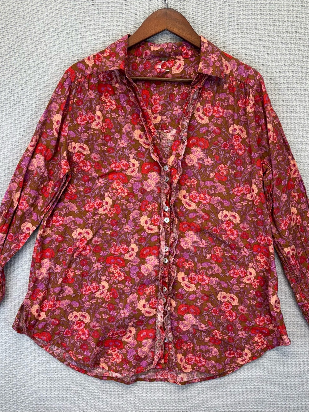 Free People Wild Gardenia Pink Floral Button Up Shirt Med Boho Cotton Ruffles